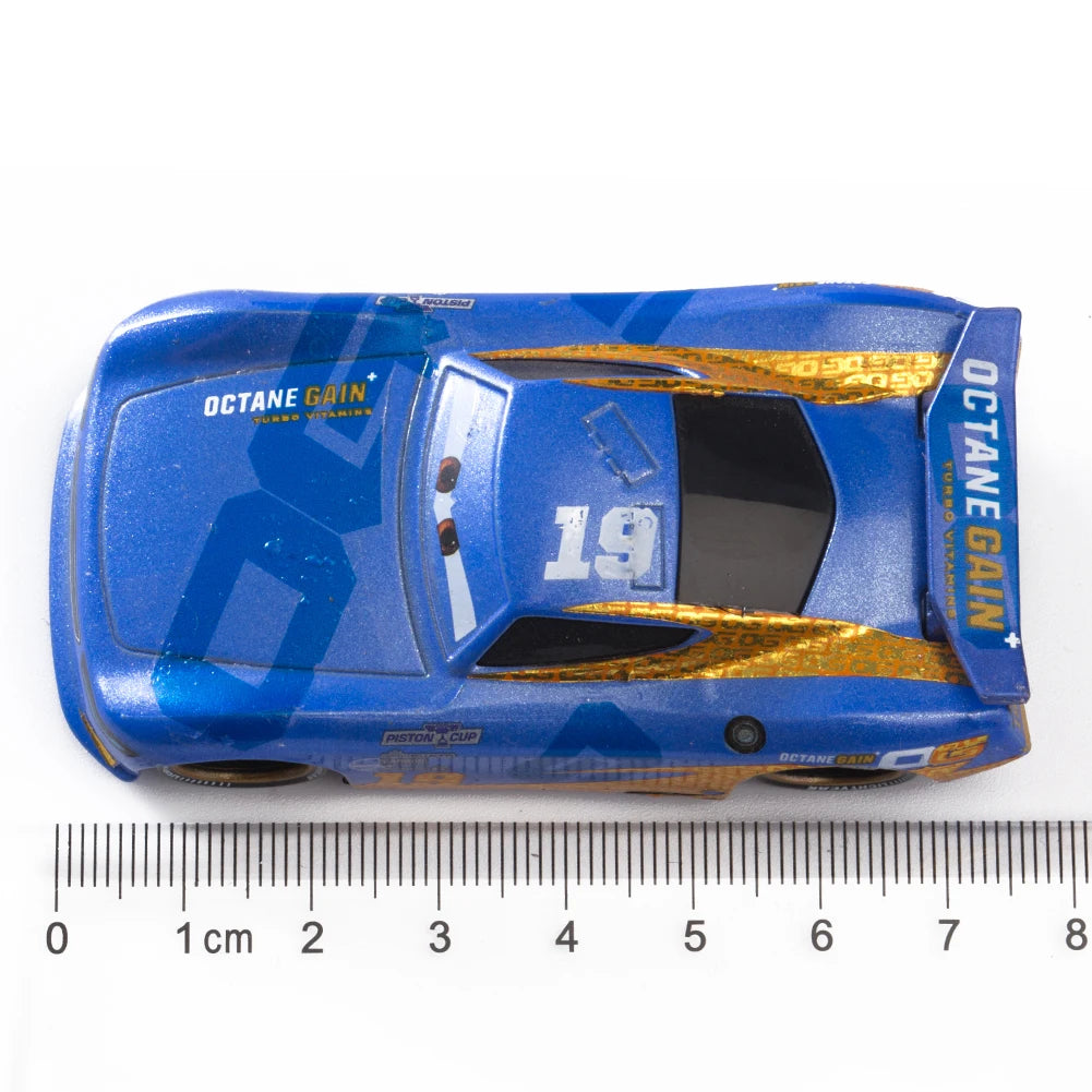 Lightning McQueen Diecast Car (1:55 Scale)