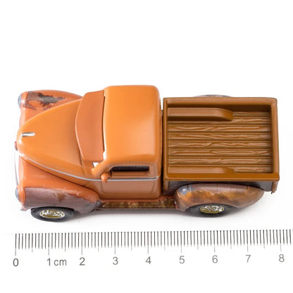 Lightning McQueen Diecast Car (1:55 Scale)