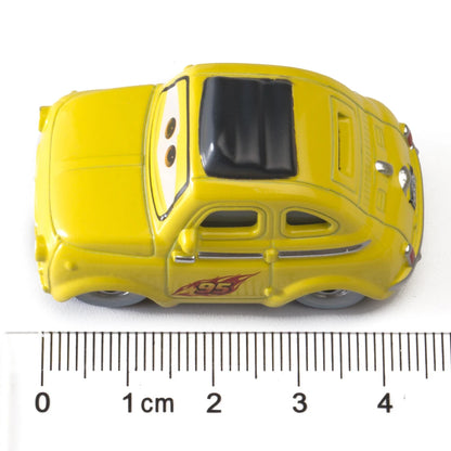 Lightning McQueen Diecast Car (1:55 Scale)