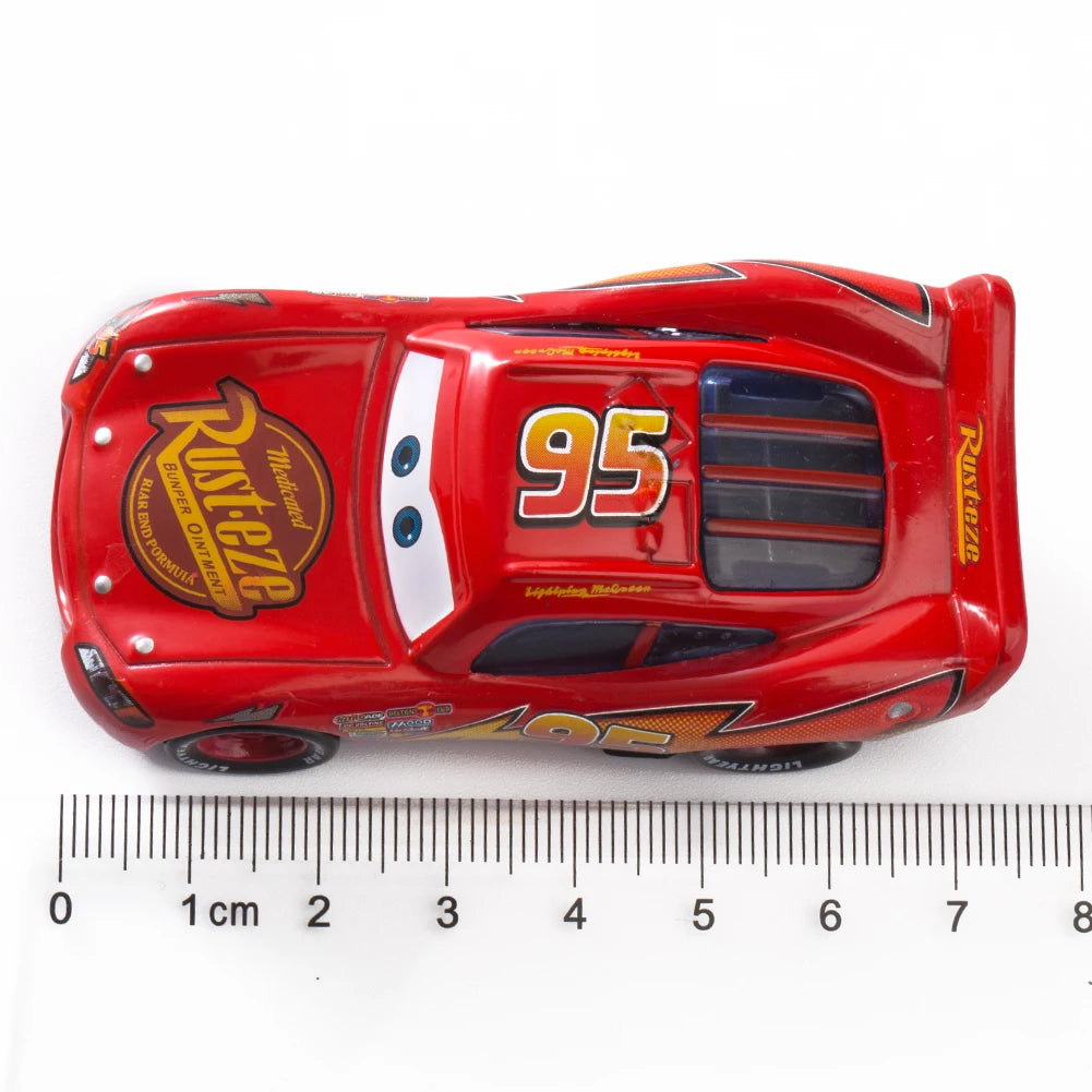 Lightning McQueen Diecast Car (1:55 Scale)
